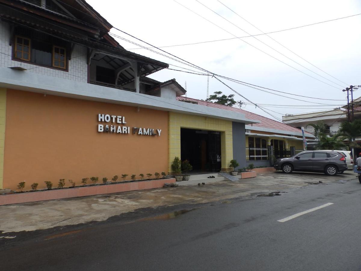 Bahari Family Hotel Bitung Экстерьер фото